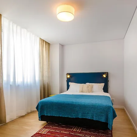 Serviced - Liberdade 4*