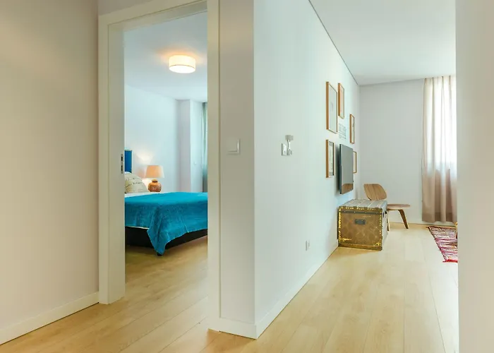 Serviced - Liberdade 4*