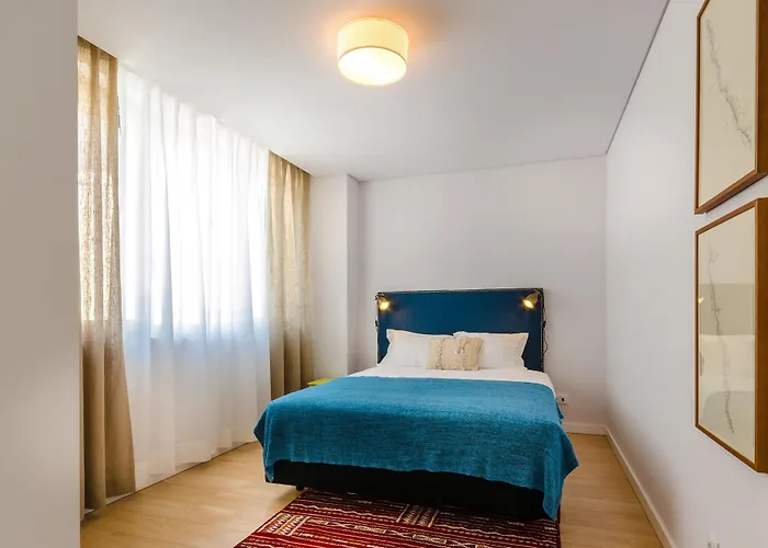Serviced - Liberdade 4*